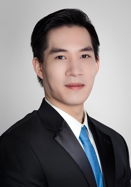 Aaron Li, MD, attending the SIIM Annual Meeting, showcasing innovative medical imaging technology and research.